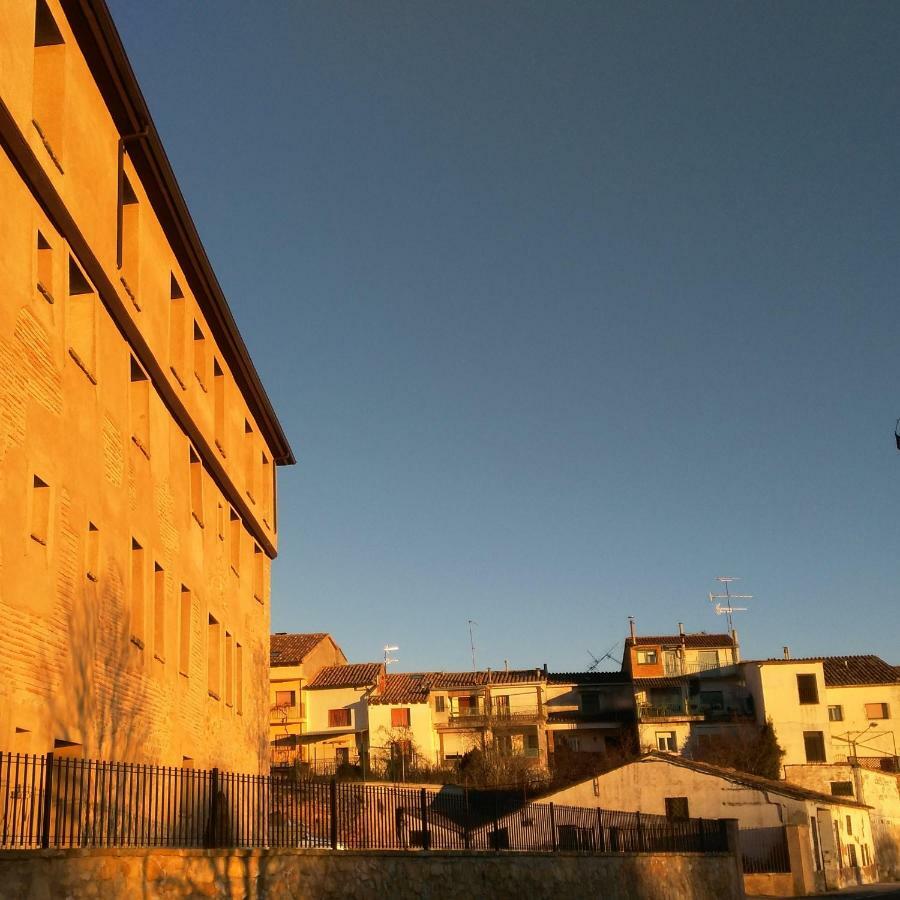 Albergue De Benabarre-Calumet Esterno foto